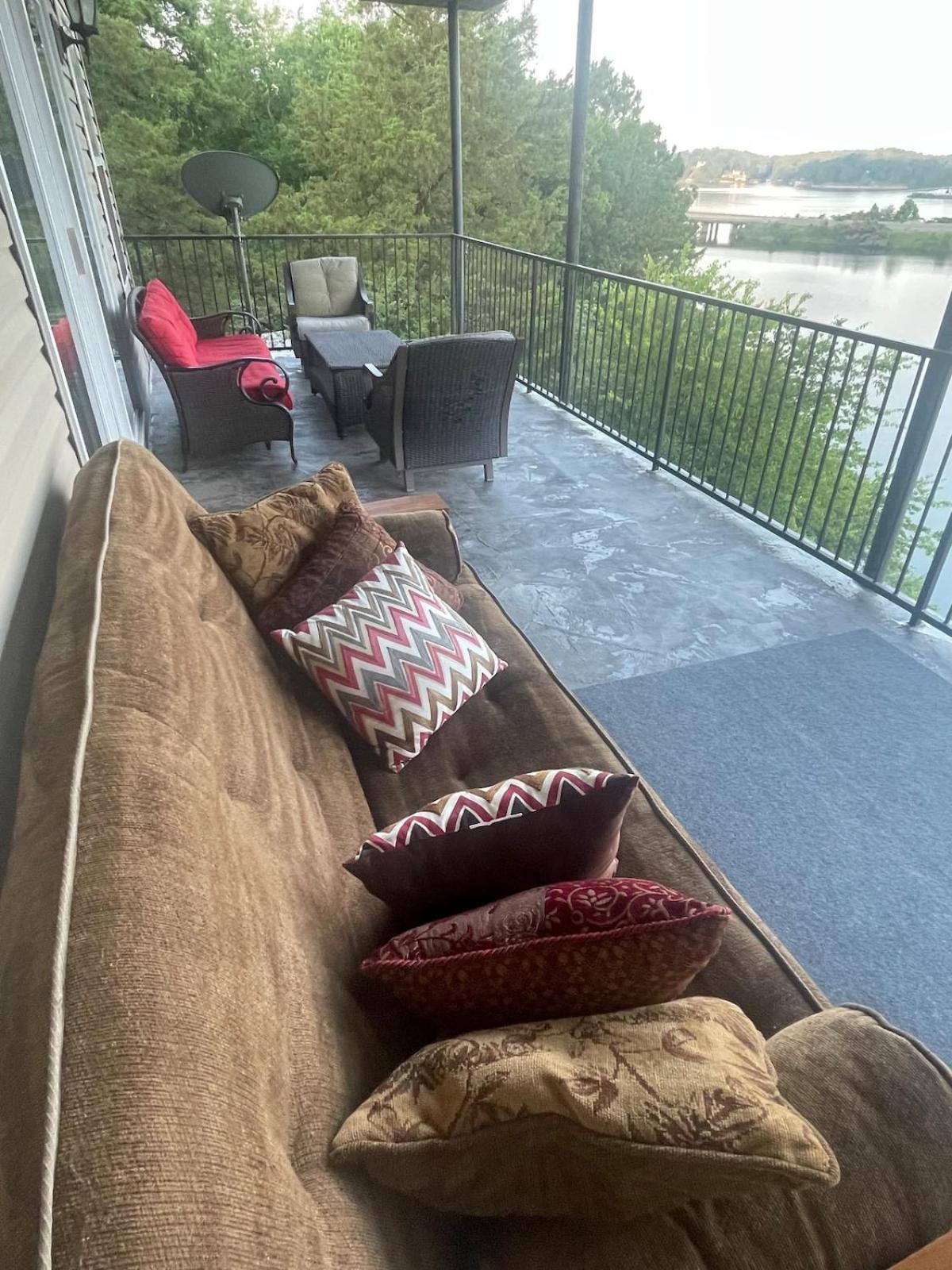 Brooklynn'S Bay, Elegant Lakefront Condo Retreat ฮอตสปริงส์ ภายนอก รูปภาพ