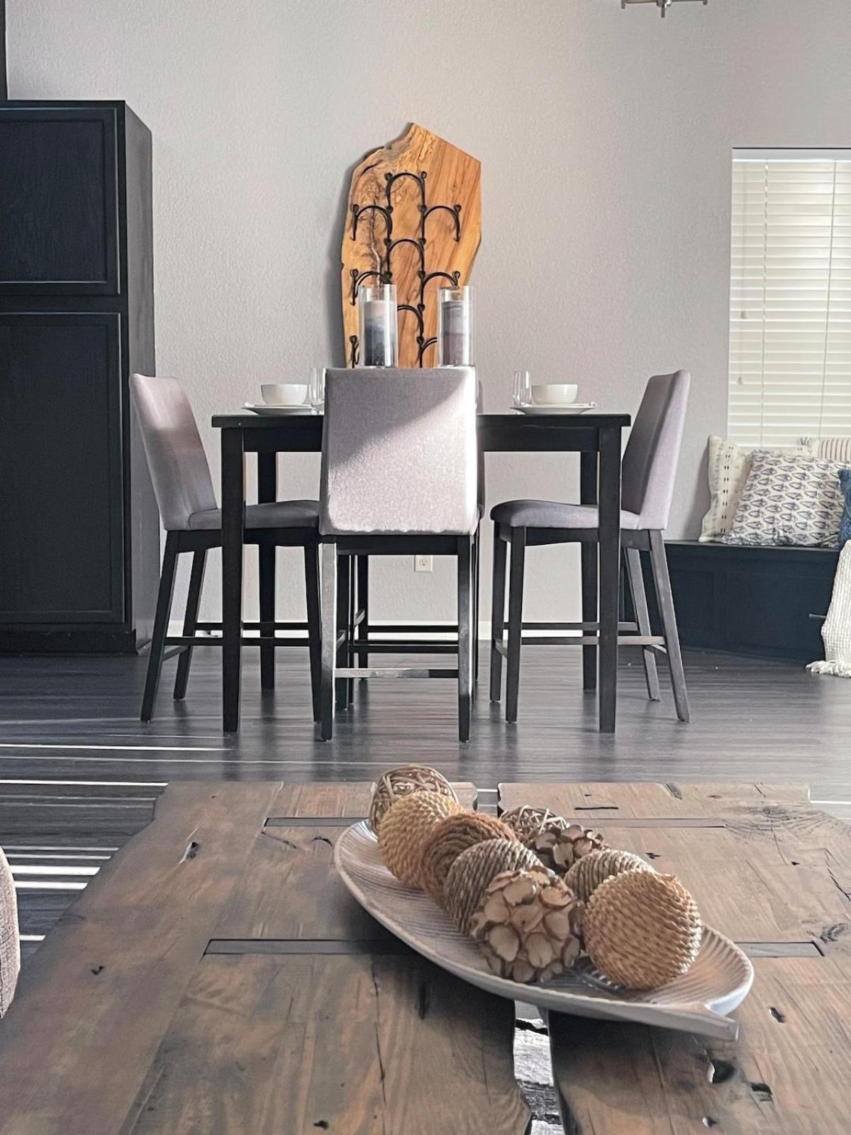 Brooklynn'S Bay, Elegant Lakefront Condo Retreat ฮอตสปริงส์ ภายนอก รูปภาพ